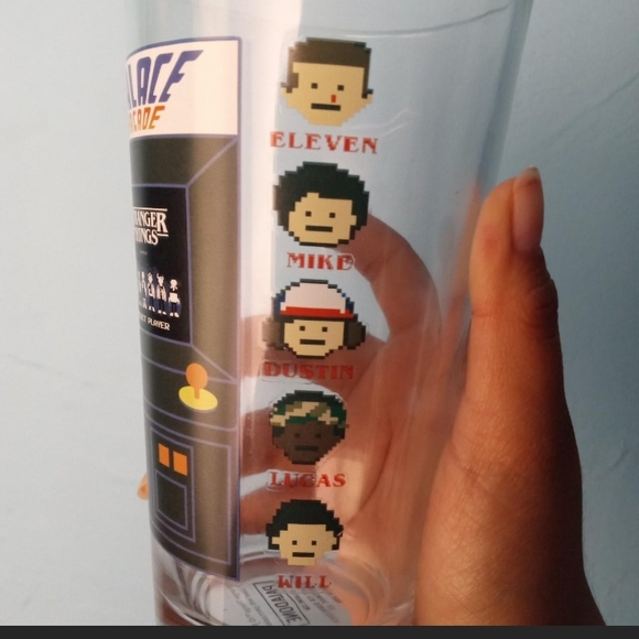 Stranger Things Cold Change Glass Set - Picture 4 of 8